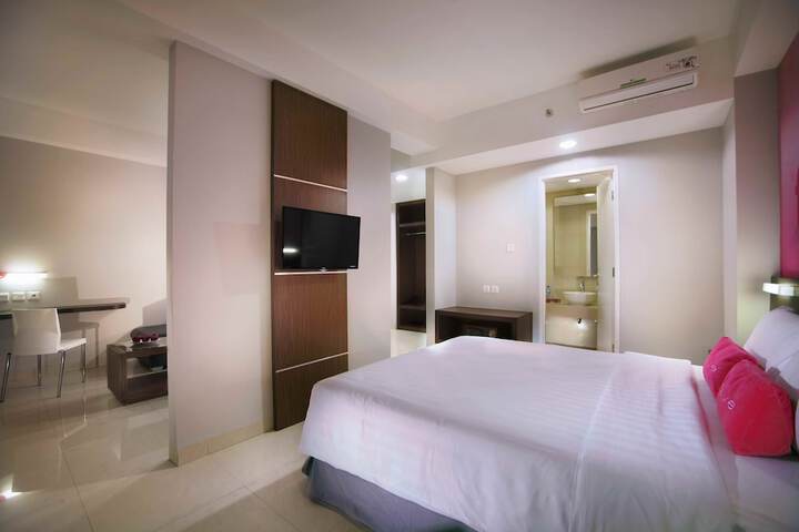 Room 6 of 27