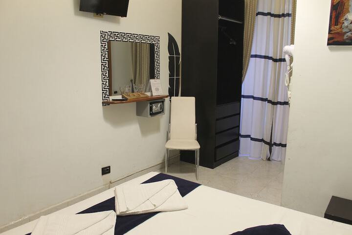 Room 48 of 83