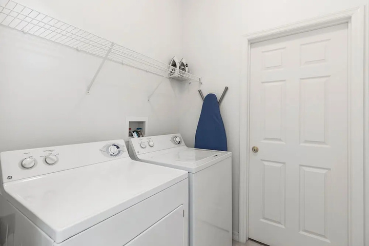 Room 2 of 22