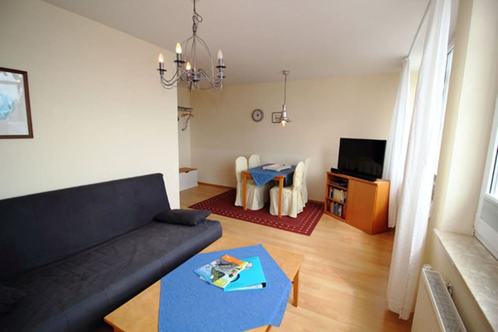 Room 15 of 24