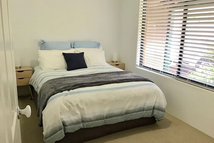 Room 3 of 16