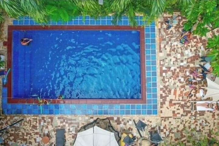 Pool 35 of 61