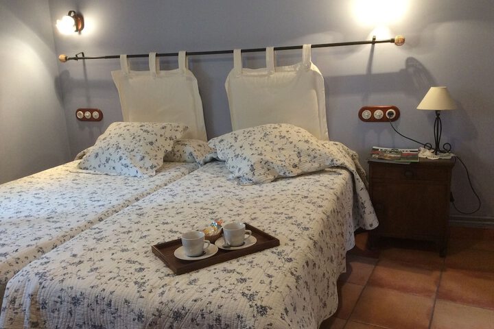 Room 6 of 49