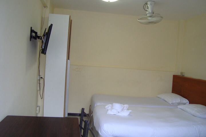 Room 11 of 86