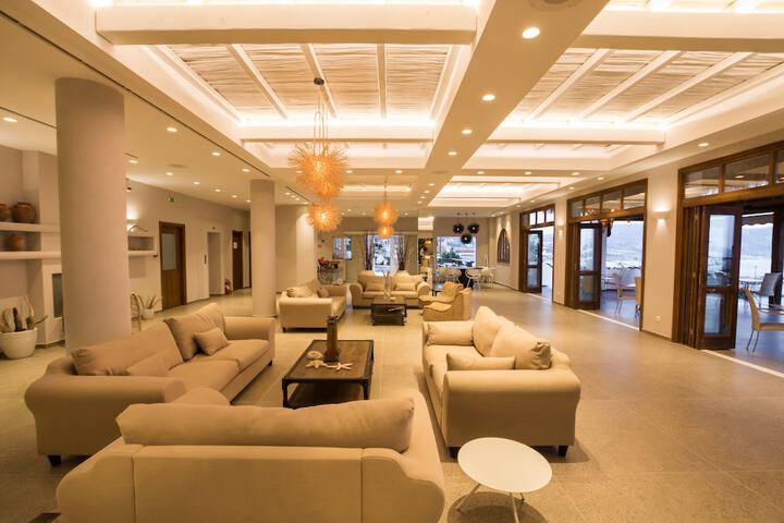 Hotel Interior 7 of 108