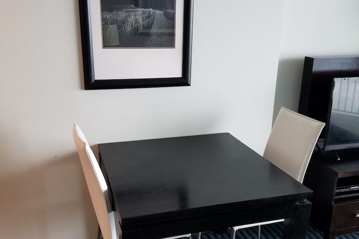 Room 46 of 190