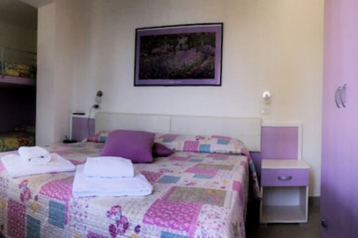 Room 12 of 44