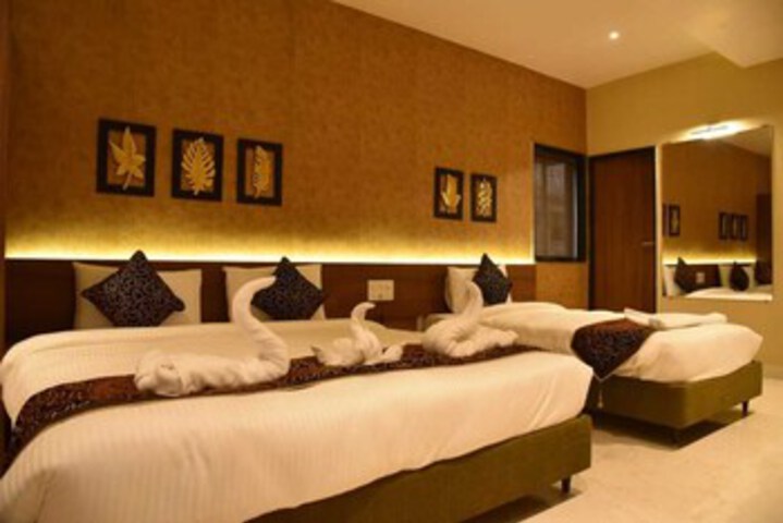 Room 26 of 54