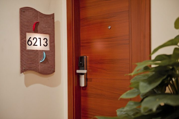 Room 98 of 161