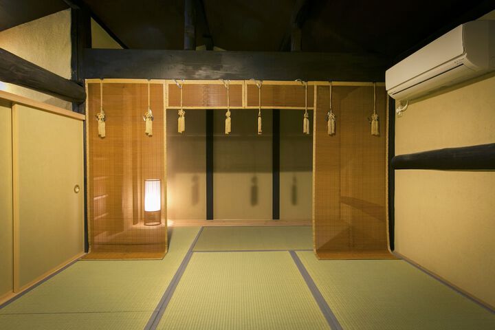 Room 6 of 101