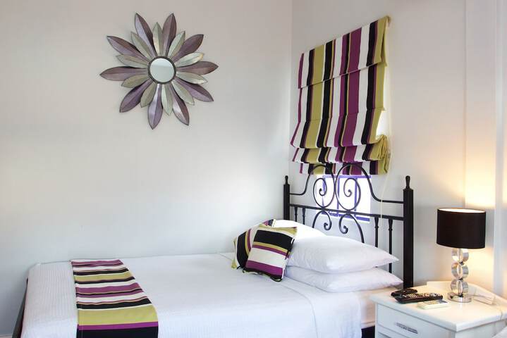Room 12 of 22