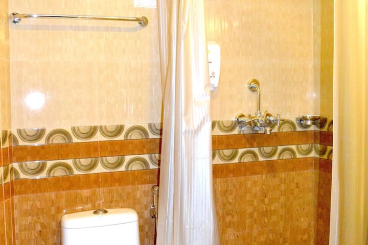 Room 53 of 85