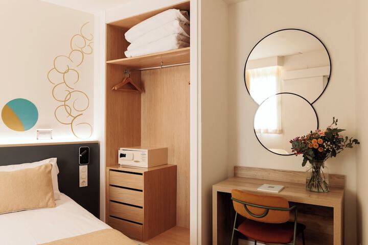 Room 19 of 78