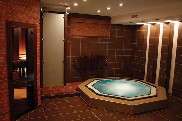 Spa 42 of 50