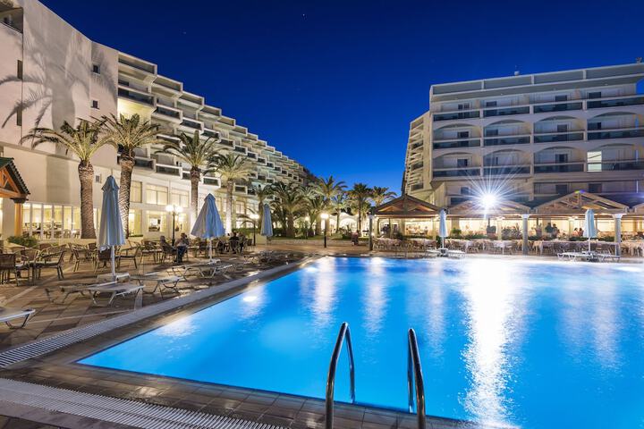 Pools & Facilities