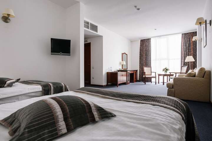 Room 14 of 61