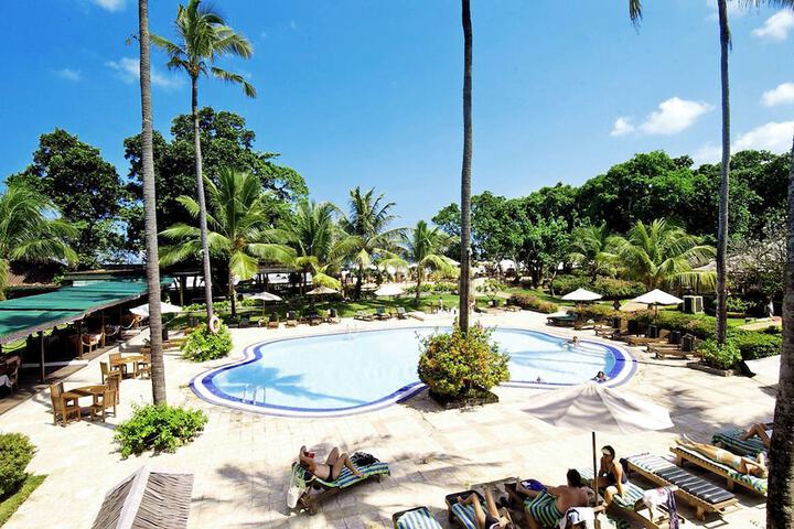 Pool Hotel