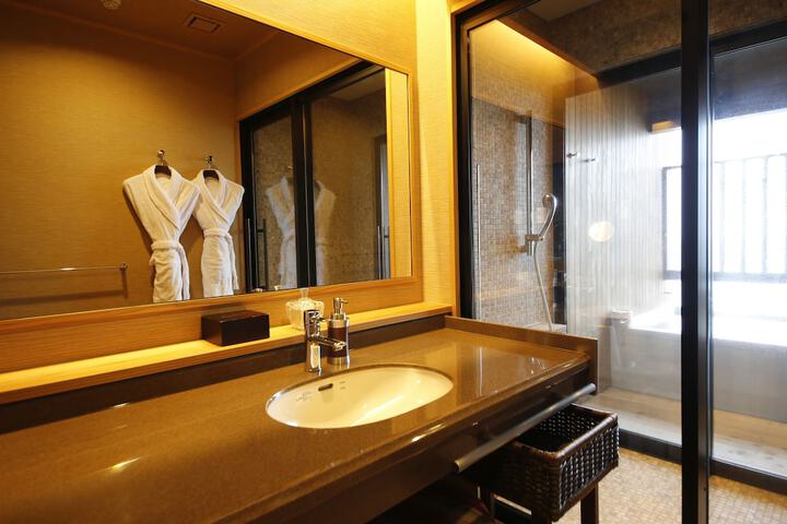 Bathroom Photo