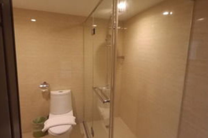 Room 8 of 47