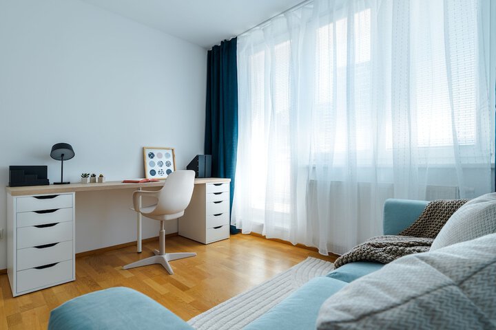Room 21 of 195