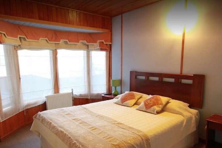 Room 10 of 22