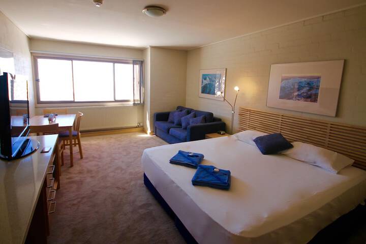 Room 5 of 71
