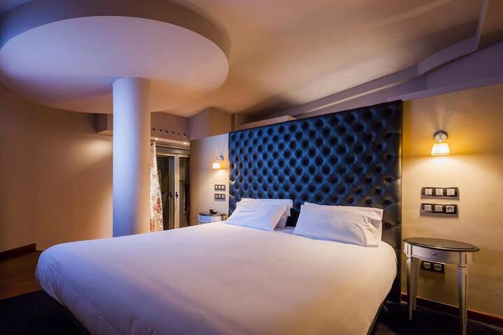 Room 10 of 36