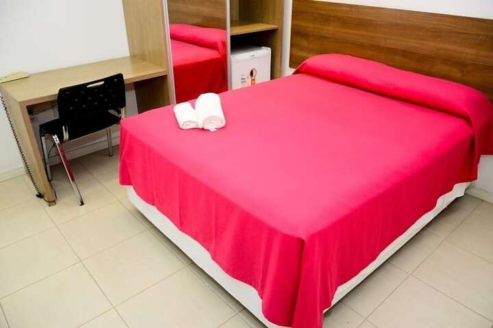 Room 8 of 27
