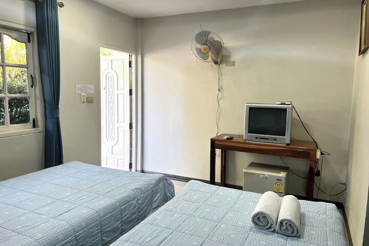 Room 54 of 85