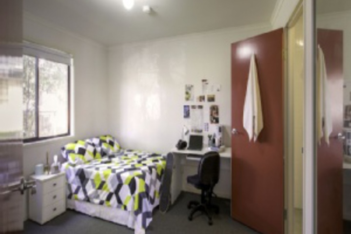Room 81 of 252