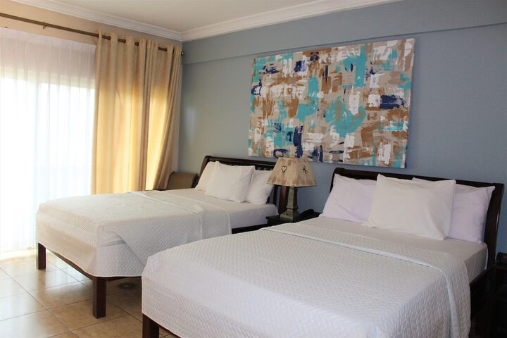 Room 7 of 108