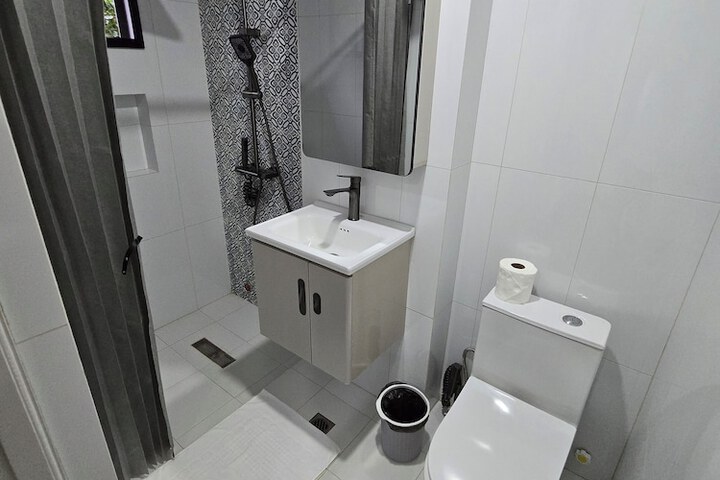 Room 14 of 26