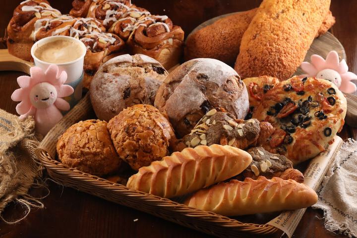 Breakfast/Coffee Service 25 of 32