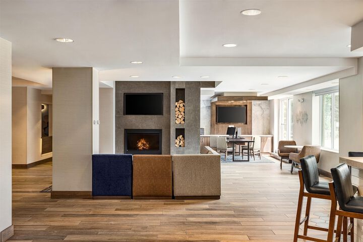 Hotel Interior 4 of 76