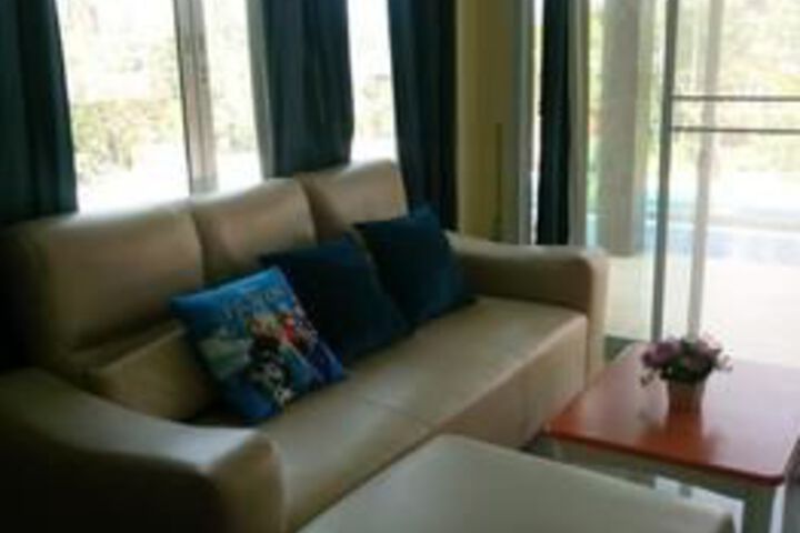 Room 18 of 25