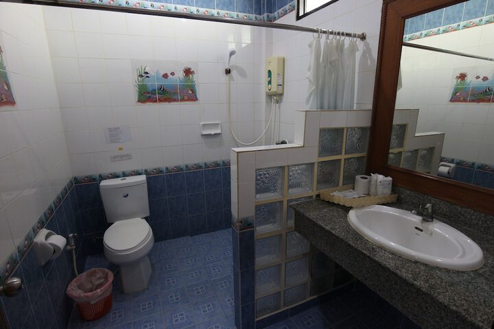 Clean Restrooms
