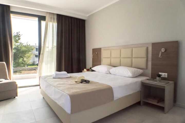 Room 15 of 22