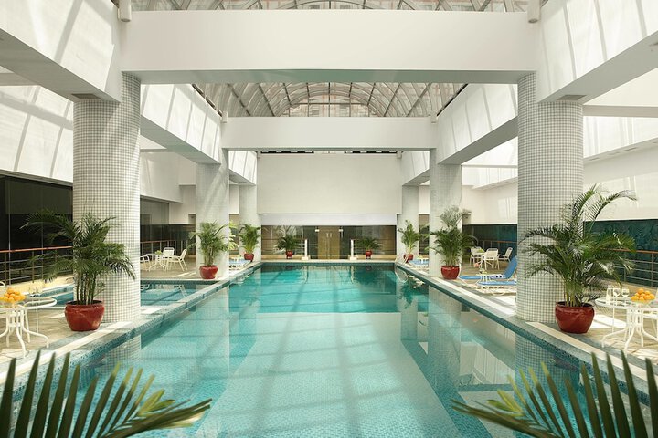 Pool Hotel