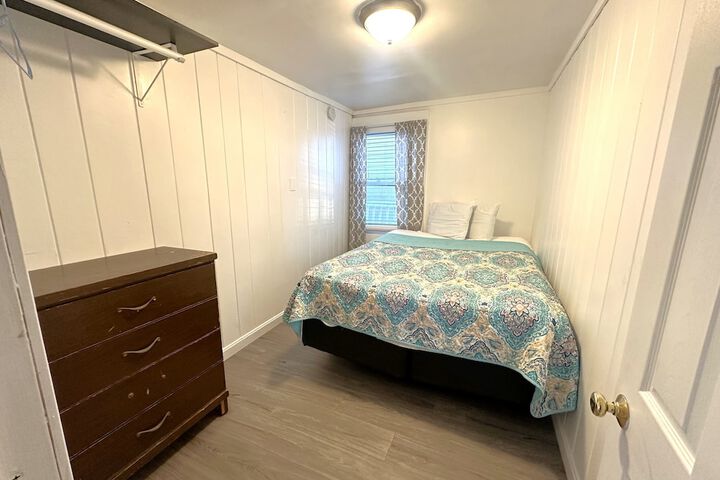 Room 16 of 134