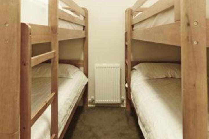 Room 11 of 27