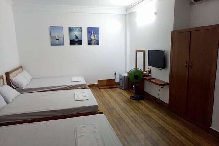 Room 13 of 39