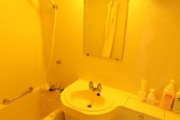 Room 14 of 43