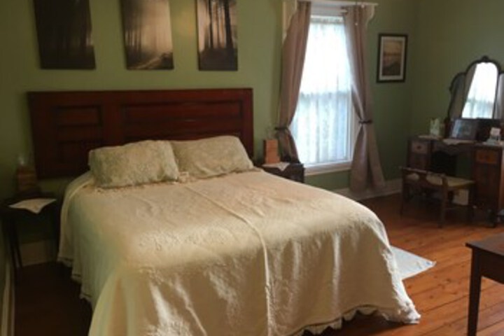 Room 28 of 42