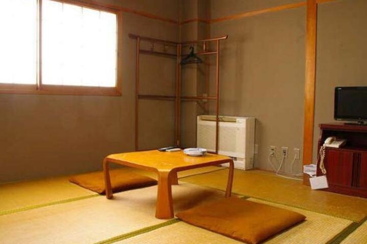 Tomiyamakan