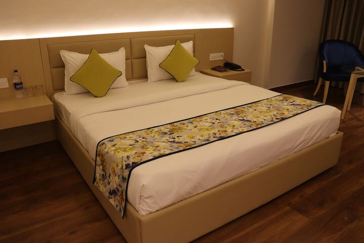 Room 17 of 54
