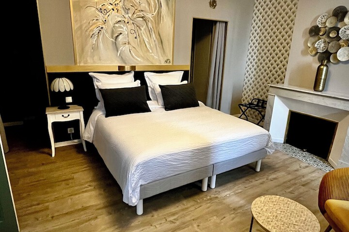 Room 10 of 57