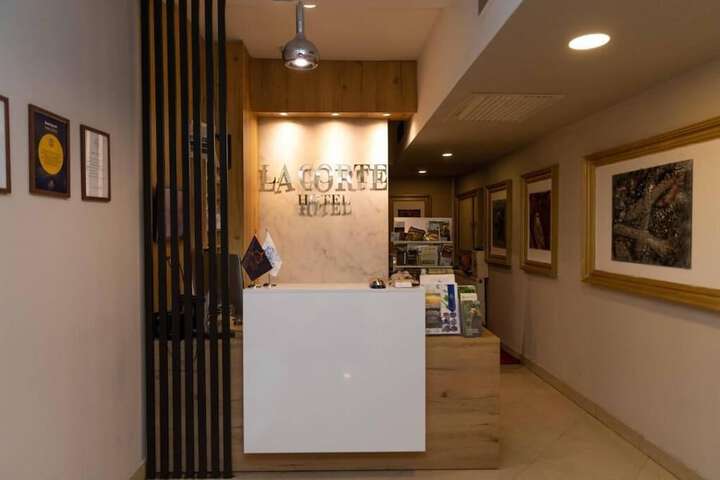 Hotel LaCorte