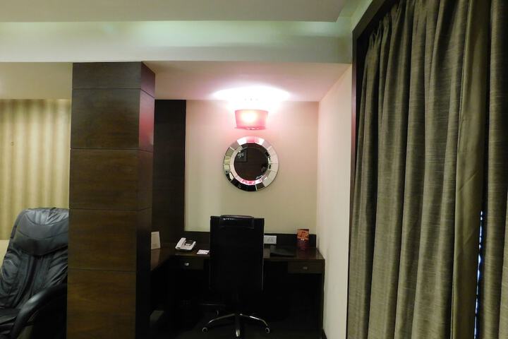 In-room business center