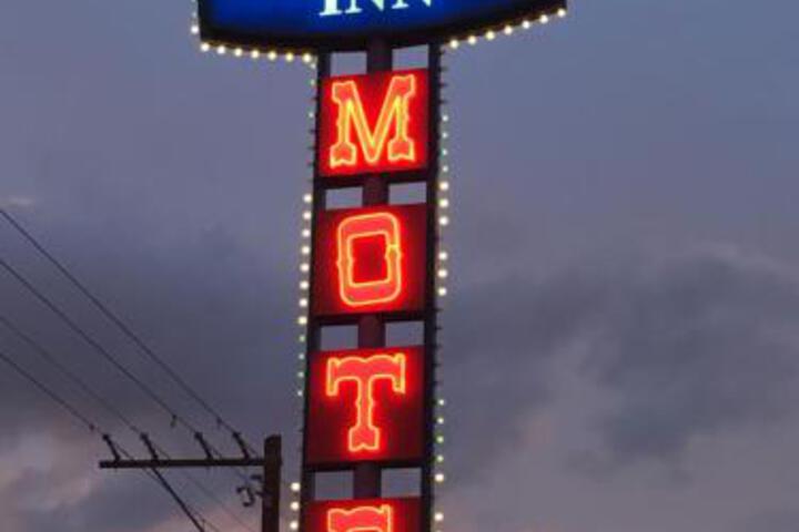 Photo of Ponderosa Motel