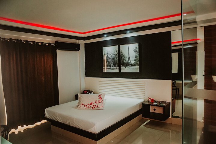 Room 5 of 21
